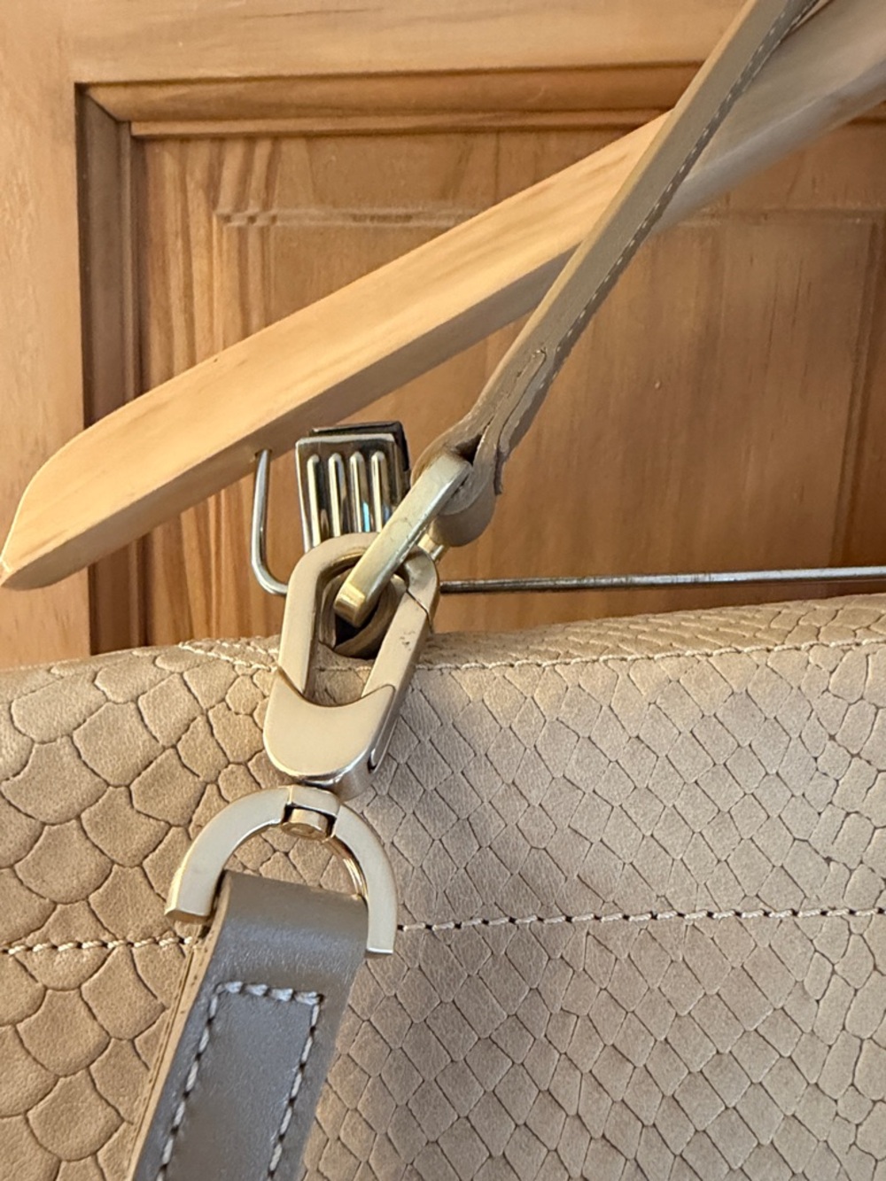 Longchamp Gatsby python embossed leather shoulder tote bag. - Picture 6 of 16
